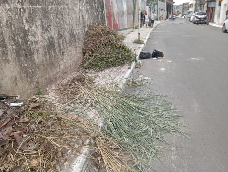 Arrecadação recorde, mas Candeias vive crise: comércio fecha e salários congelados